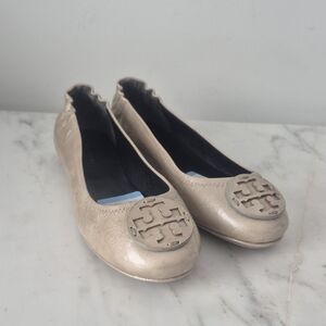 TORY BURCH Ballet Flat. Size 5.5
